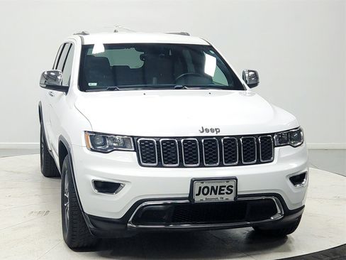 Used 2018 Jeep Grand Cherokee Limited image 2