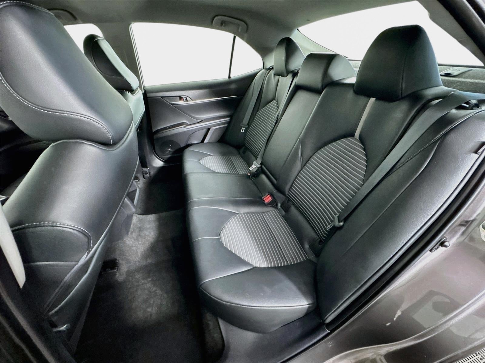 Used 2021 Toyota Camry SE FWD image 20