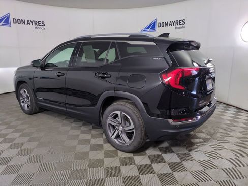 Used 2021 GMC Terrain SLT w/ Infotainment Package II AWD/4WD image 3
