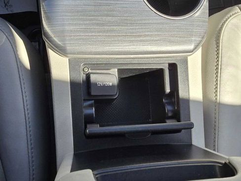 Used 2012 Toyota Camry XLE w/ Leather Pkg FWD image 26