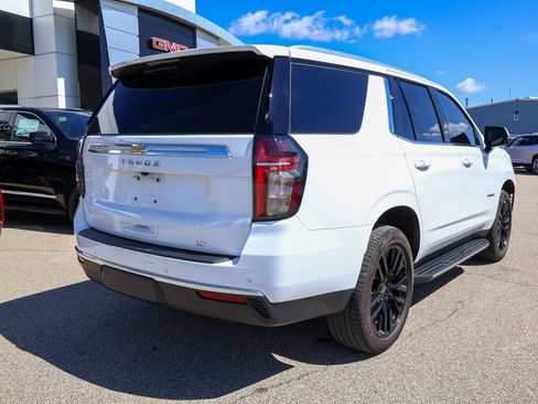 Used 2022 Chevrolet Tahoe LT w/ LT Signature Plus Package AWD/4WD image 3