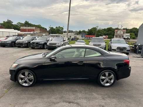 Used 2010 Lexus IS 250C RWD image 11