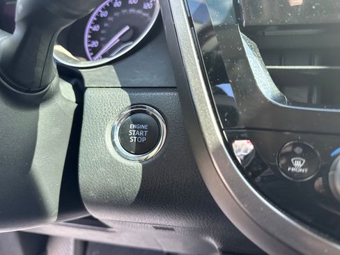 Used 2021 Toyota Camry XLE w/ Navigation Package image 17