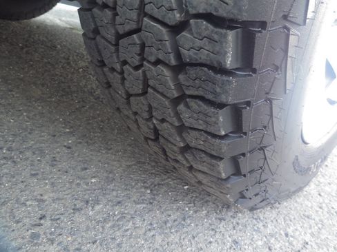 Used 2012 RAM 1500 Limited AWD/4WD image 32