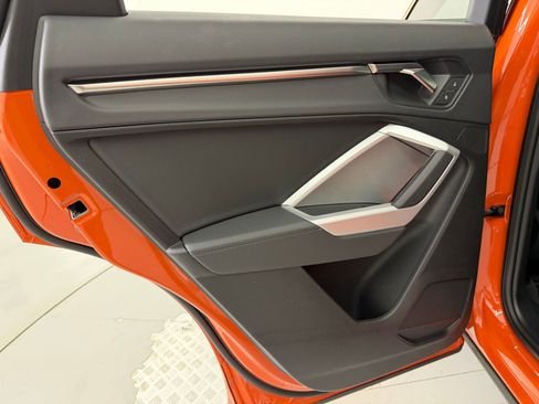 Used 2025 Audi Q3 2.0T Premium w/ Convenience Package image 16