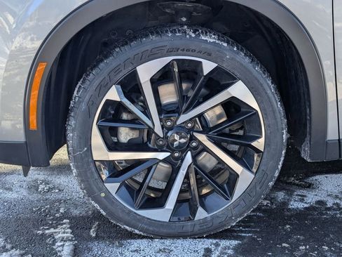 Used 2024 Mitsubishi Outlander SE AWD/4WD image 14