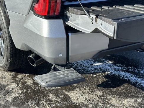 Used 2024 Toyota Tundra Platinum image 19