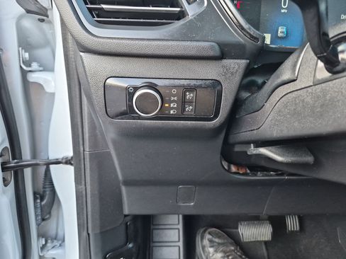 Used 2025 Ford Escape ST-Line w/ Tech Pack #1 FWD image 22