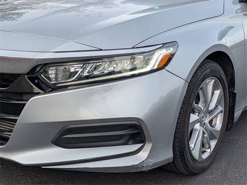 Used 2018 Honda Accord LX image 2