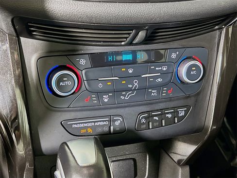 Used 2019 Ford Escape Titanium image 15