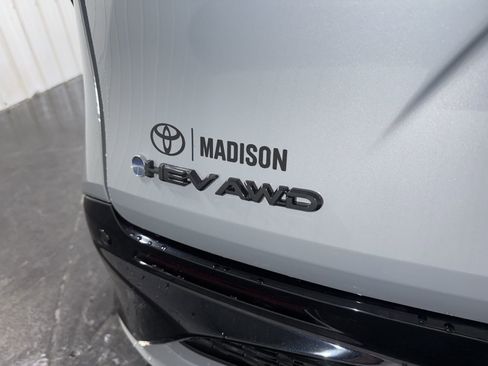 New 2026 Toyota Sienna XSE image 41