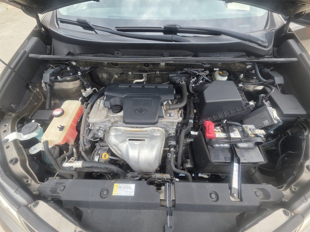Used 2015 Toyota RAV4 LE FWD image 13