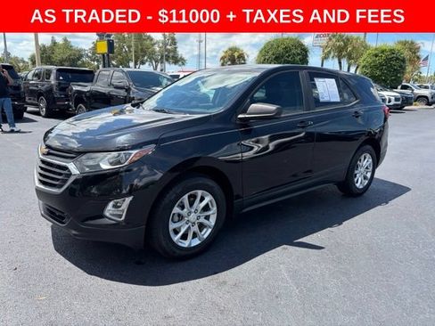 Used 2020 Chevrolet Equinox LS w/ LS Convenience Package FWD image 3