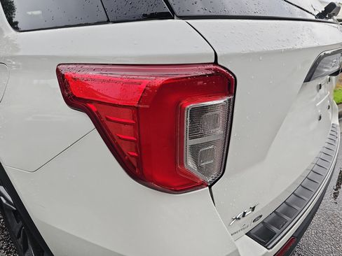 Used 2023 Ford Explorer XLT w/ Equipment Group 202A AWD/4WD image 36