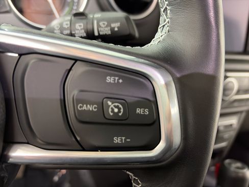 Used 2023 Jeep Wrangler Unlimited Sahara w/ Cold Weather Group image 21