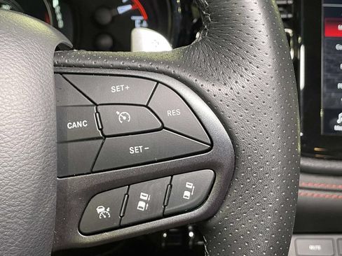 Used 2025 Dodge Durango GT AWD/4WD image 39