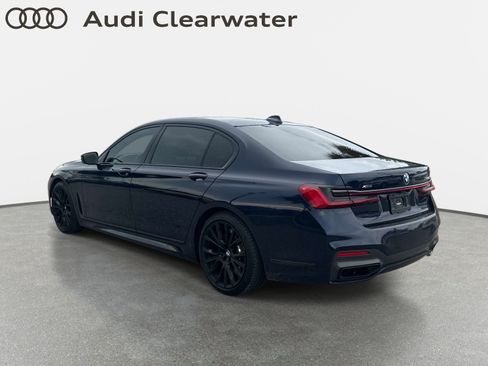 Used 2022 BMW 750Li xDrive AWD/4WD image 2