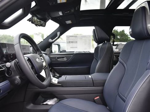 New 2027 INFINITI QX80 Sensory w/ Sport Exterior Package AWD/4WD image 22
