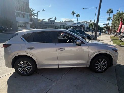 Used 2025 MAZDA CX-5 AWD 2.5 S w/ Preferred Package image 6
