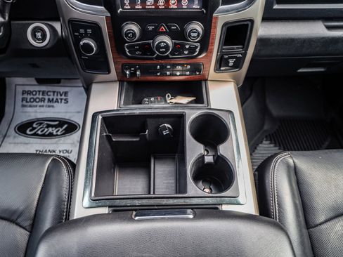Used 2015 RAM 3500 Laramie w/ Convenience Group AWD/4WD image 18