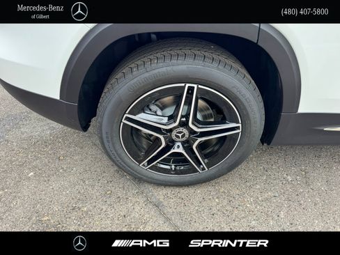 New 2026 Mercedes-Benz GLB 250 image 8