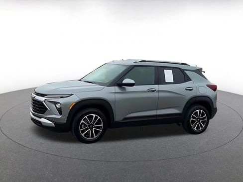 Used 2025 Chevrolet TrailBlazer LT image 9