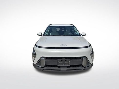 Used 2024 Hyundai Kona SEL FWD image 3