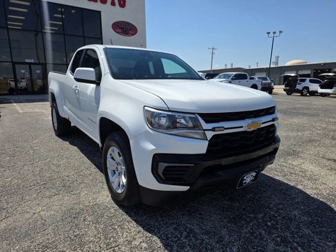 Used 2021 Chevrolet Colorado LT w/ Fleet Safety Package RWD image 1