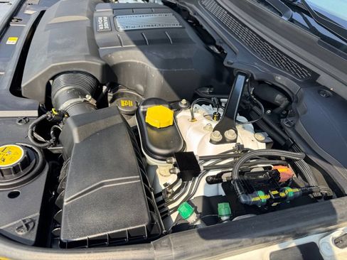 Used 2015 Land Rover Range Rover Supercharged AWD/4WD image 35