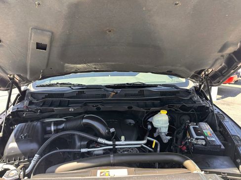 Used 2015 RAM 1500 Express AWD/4WD image 10