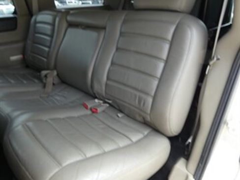 Used 2003 HUMMER H2 w/ Preferred Equipment Group image 42