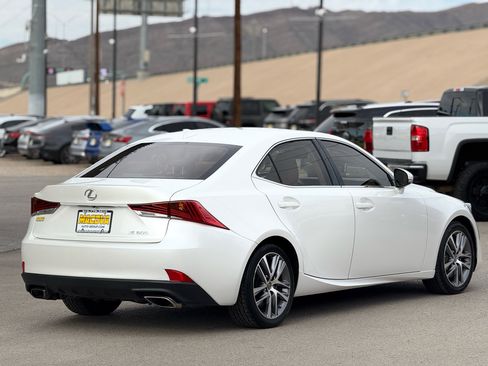 Used 2019 Lexus IS 300 image 7