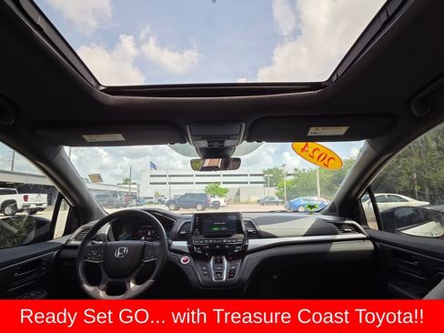 Used 2024 Honda Odyssey Sport image 5