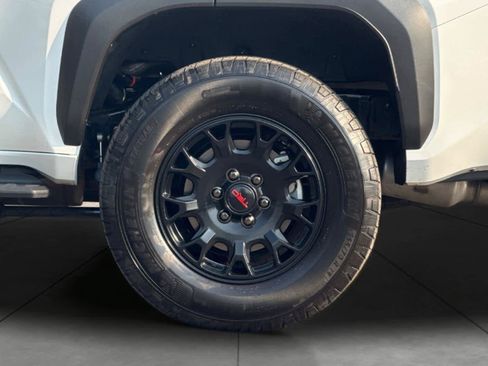 Used 2025 Toyota 4Runner TRD Off-Road Premium AWD/4WD image 11