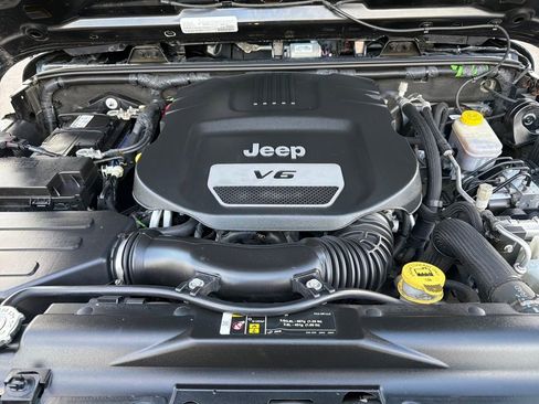 Used 2017 Jeep Wrangler Unlimited Sport w/ Quick Order Package 24S image 24