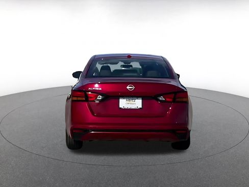 Used 2025 Nissan Altima 2.5 SV image 12