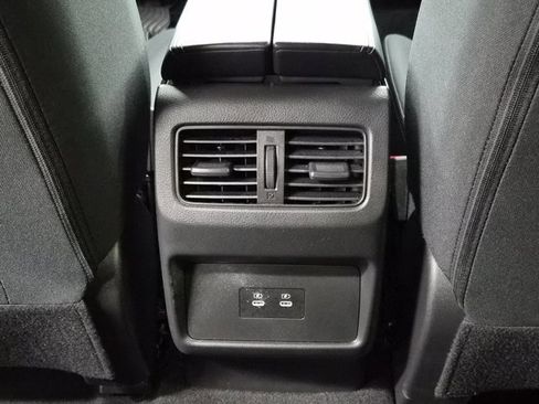 Used 2024 Nissan Rogue SV image 14