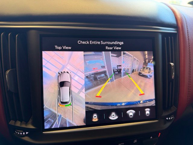 Used 2023 Maserati Levante GT AWD/4WD image 20