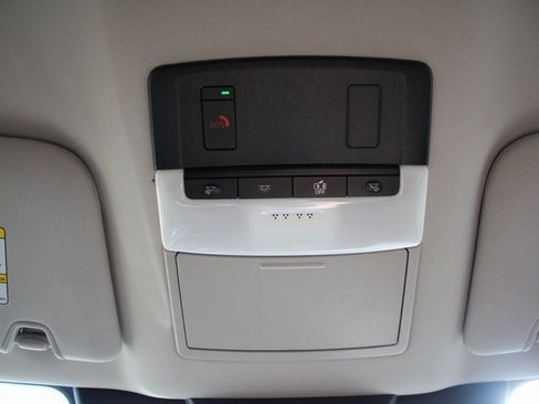 New 2025 Nissan Pathfinder SV image 15