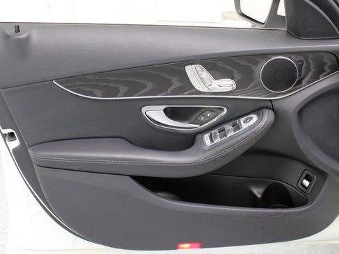 Used 2017 Mercedes-Benz C 300 Sedan image 33