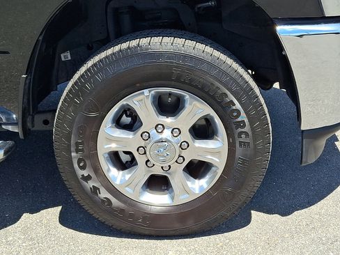 Used 2025 RAM 2500 Big Horn AWD/4WD image 8