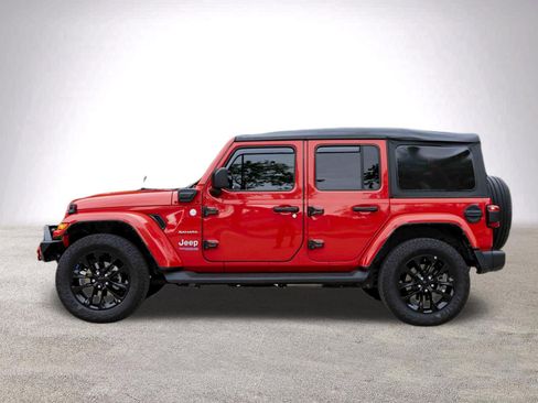 Used 2022 Jeep Wrangler Unlimited Sahara image 6