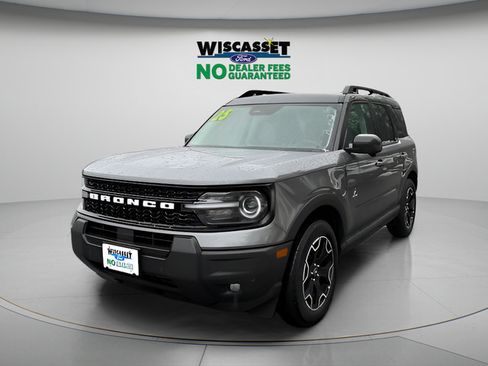 Used 2025 Ford Bronco Sport Outer Banks w/ Outer Banks Tech Package+ AWD/4WD image 18