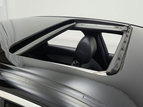 Used 2019 Mercedes-Benz C 300 Sedan image 23