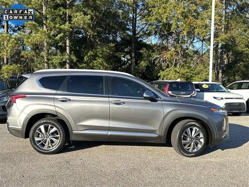 Used 2020 Hyundai Santa Fe SEL w/ Convenience + Premium Package image 4