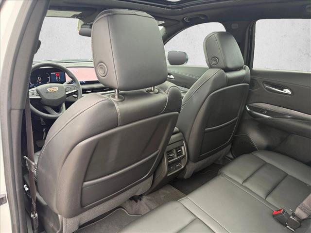 Used 2024 Cadillac XT4 Premium Luxury FWD image 18