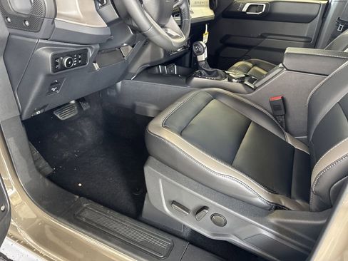 New 2025 Ford Bronco Outer Banks image 25