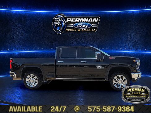 Used 2024 Chevrolet Silverado 2500 LTZ w/ LTZ Premium Texas Edition AWD/4WD image 5