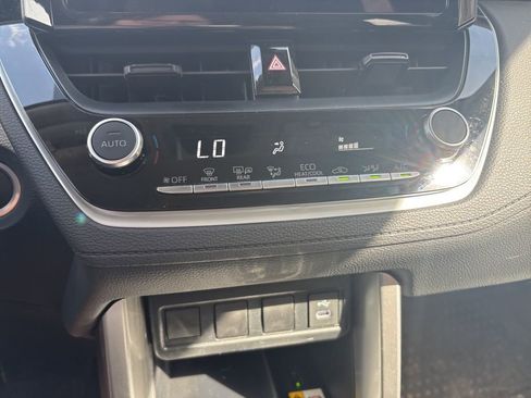 Used 2023 Toyota Corolla Cross LE image 20