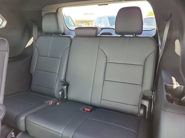 Used 2026 GMC Acadia Elevation w/ Elevation Premium Package FWD image 10